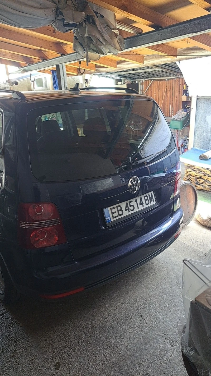 VW Touran, снимка 6 - Автомобили и джипове - 47401730