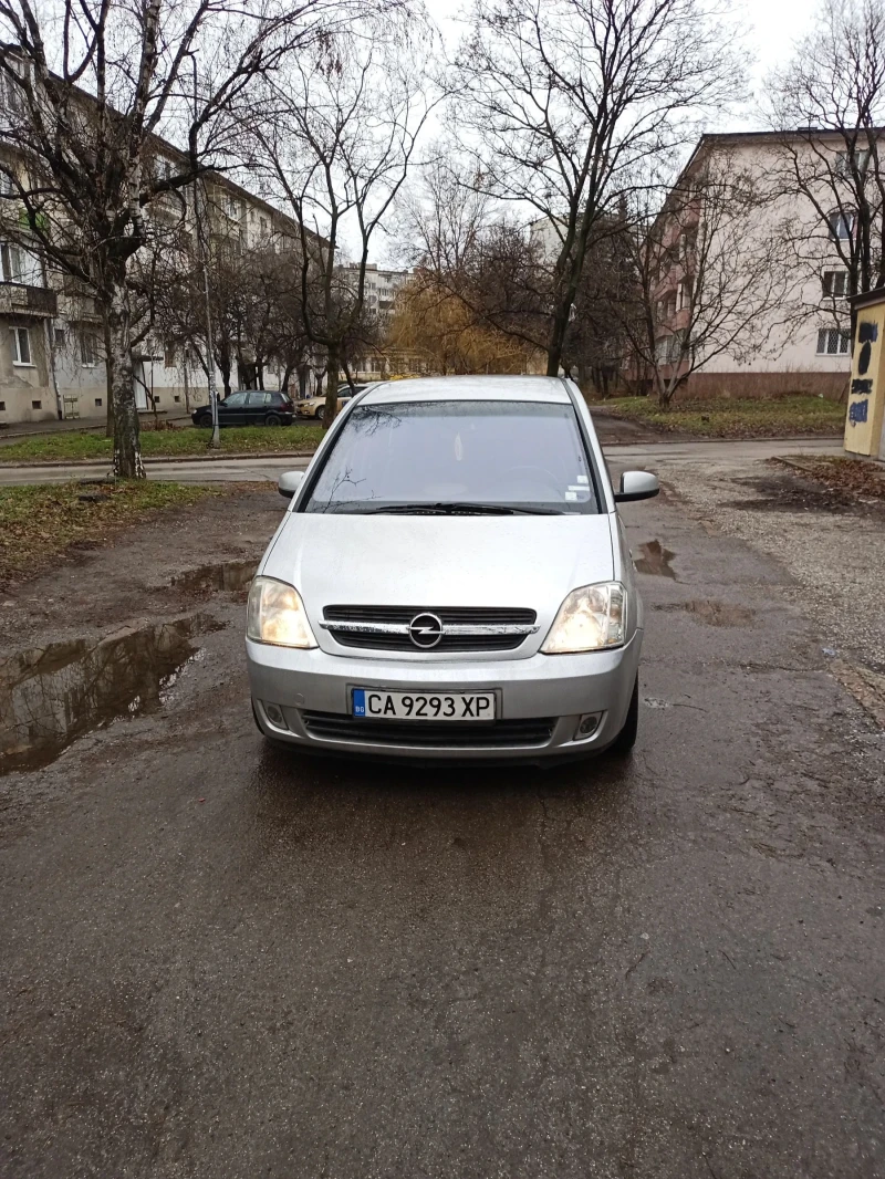 Opel Meriva 1.8 автоматик газ, снимка 1 - Автомобили и джипове - 48445467