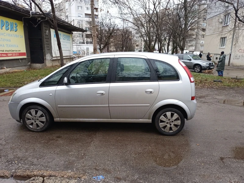 Opel Meriva 1.8 автоматик газ, снимка 2 - Автомобили и джипове - 48445467