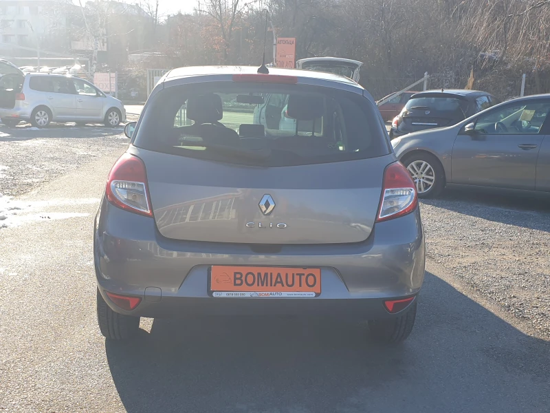 Renault Clio 1.2i* KLIMA* , снимка 5 - Автомобили и джипове - 48488987