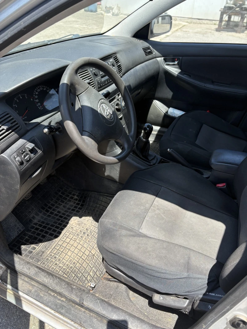 Toyota Corolla 2.0 D-4D, снимка 3 - Автомобили и джипове - 52408561