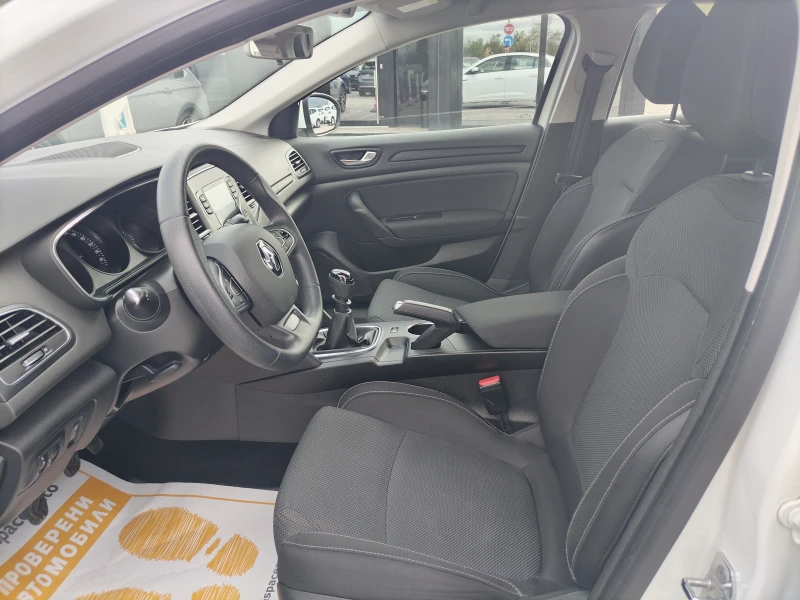 Renault Megane 1.3TCe 140 к.с./Life, снимка 11 - Автомобили и джипове - 51911444