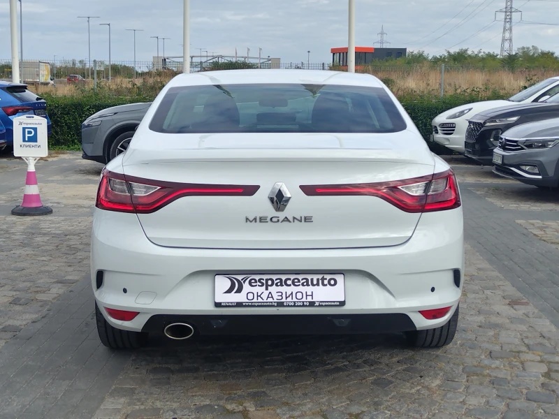 Renault Megane 1.3TCe 140 к.с./Life, снимка 6 - Автомобили и джипове - 51911444