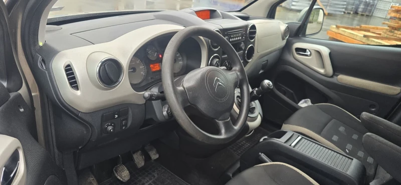 Citroen Berlingo XTR 115кс  1.6HDI, снимка 5 - Автомобили и джипове - 52473746