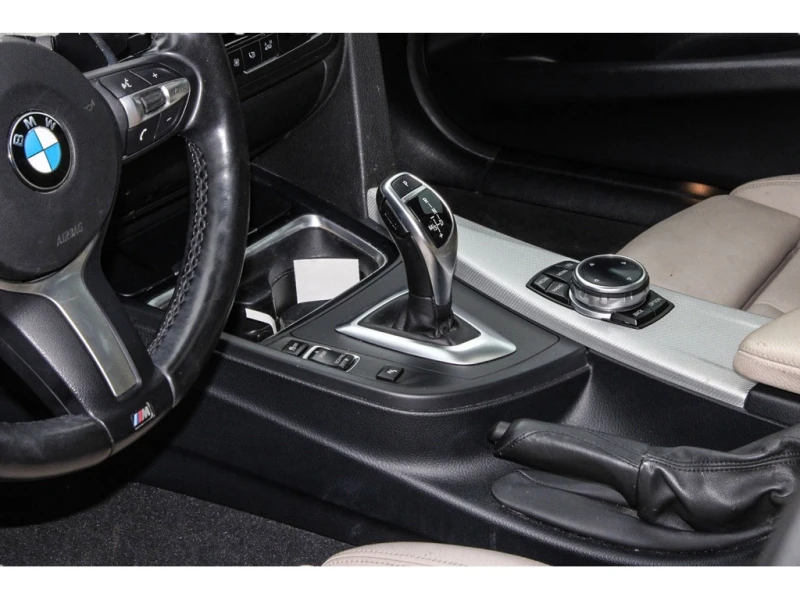 BMW 335 * 335i xDrive AWD | SiriusXM| HtdSeats| Sunroof| *, снимка 17 - Автомобили и джипове - 52931572