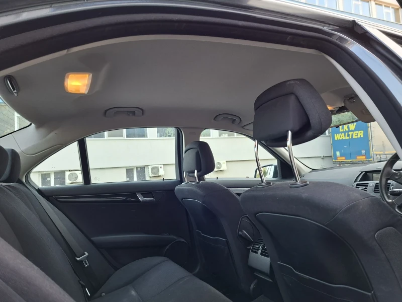 Mercedes-Benz C 200 Пакет, снимка 4 - Автомобили и джипове - 53159160