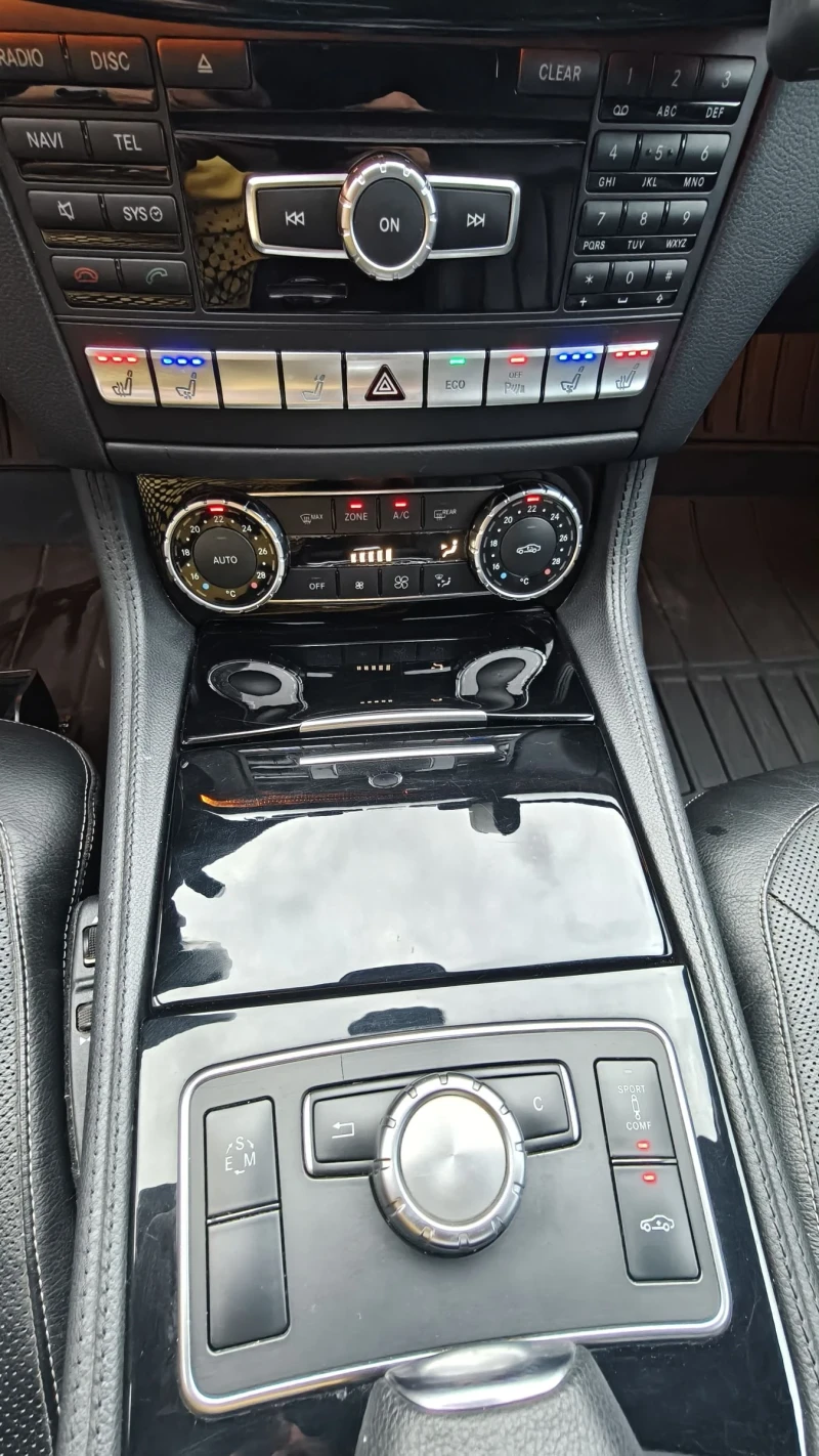 Mercedes-Benz CLS 350 CLS Shooting Brake 4M AMG Line + LED+ AHK, снимка 9 - Автомобили и джипове - 53213896