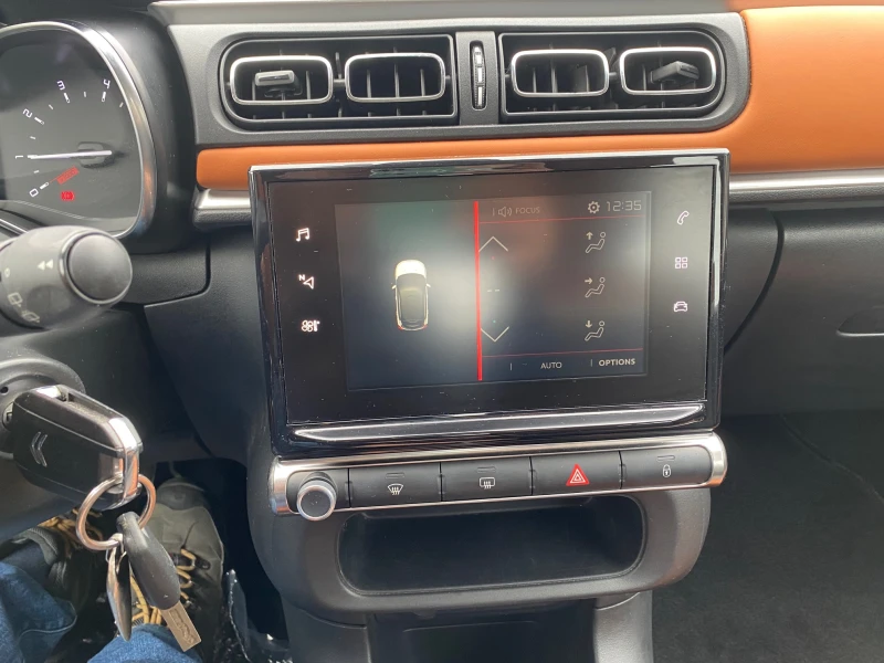 Citroen C3 1, 2 LUXURY EDITION, снимка 10 - Автомобили и джипове - 53274782