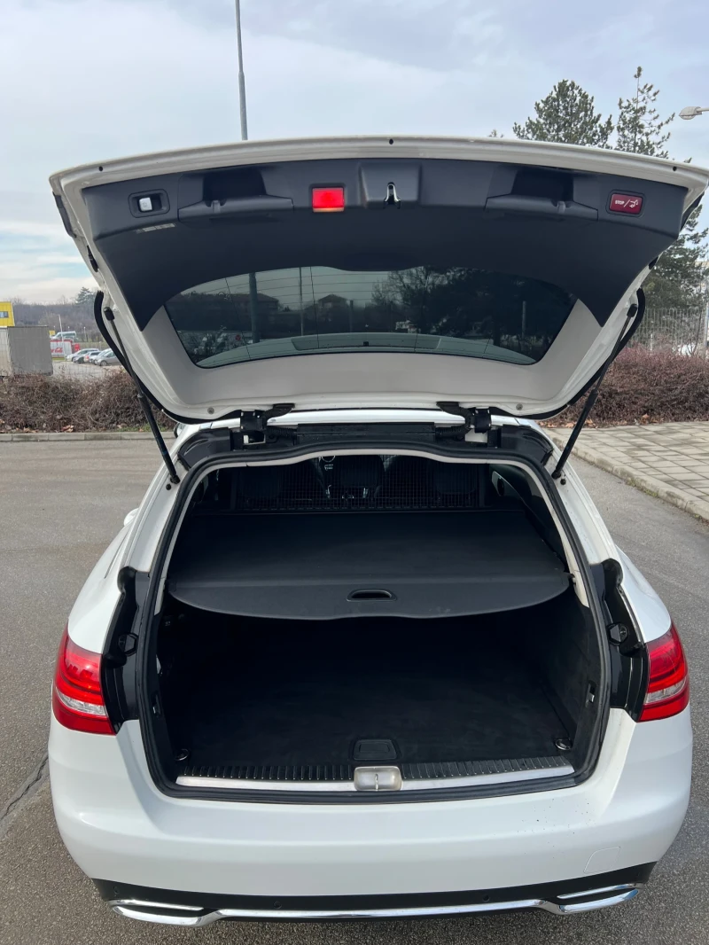 Mercedes-Benz C 220, снимка 7 - Автомобили и джипове - 53280167