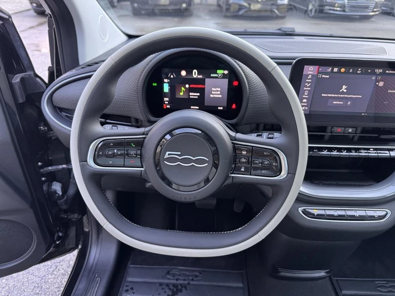 Fiat 500e е La Prima Panorama 42 kWh, снимка 9 - Автомобили и джипове - 52538318