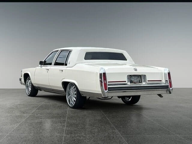Cadillac Brougham 5.0* V8* RWD* , снимка 3 - Автомобили и джипове - 55539064