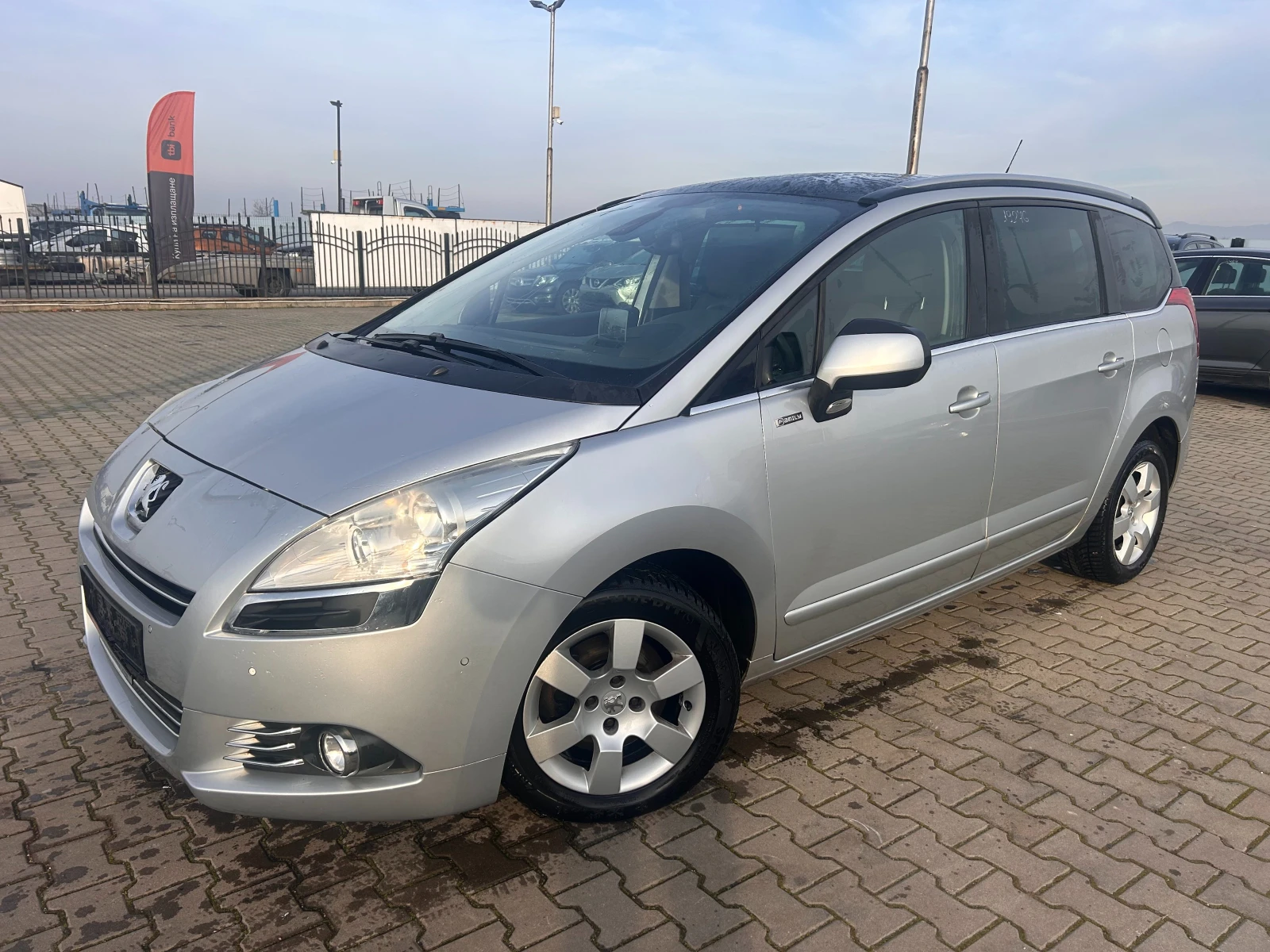 Peugeot 5008 2.0HDI NAVI/PANORAMA 6+ 1 EURO 5, снимка 1