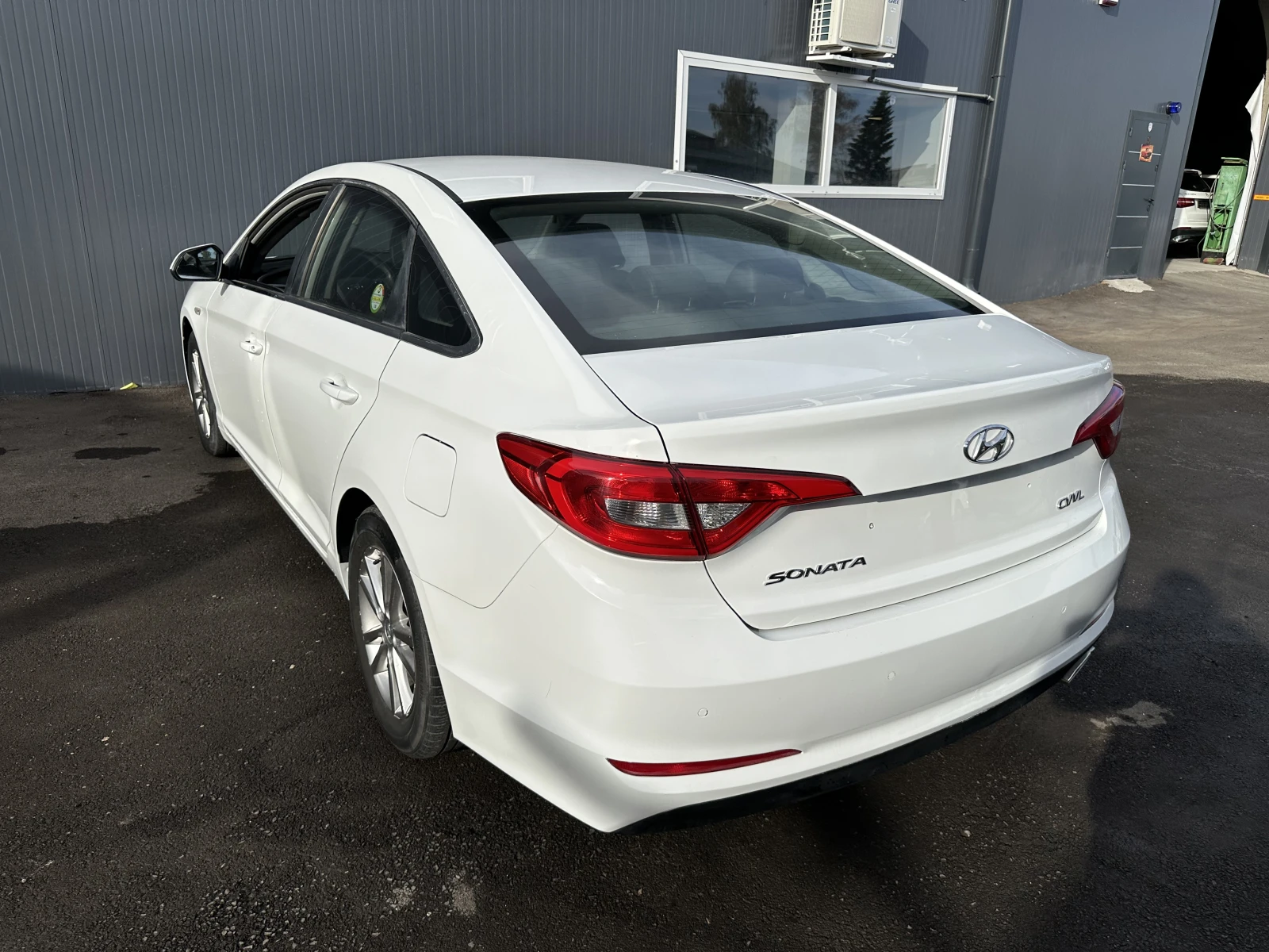 Hyundai Sonata НОВ ВНОС/8 БРОЯ/ОРИГИНАЛЕН ПРОБЕГ/АВТОМАТИК/БЕНЗИН - изображение 6