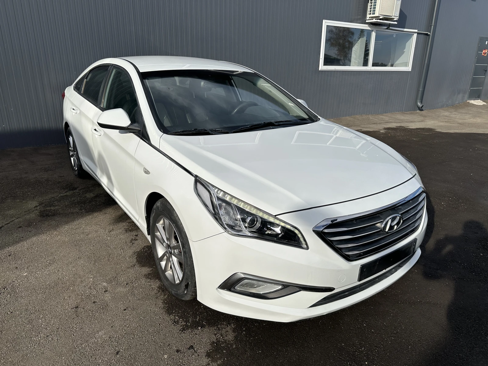 Hyundai Sonata НОВ ВНОС/8 БРОЯ/ОРИГИНАЛЕН ПРОБЕГ/АВТОМАТИК/БЕНЗИН - изображение 3