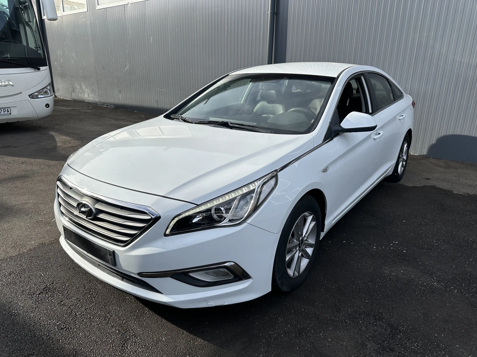 Hyundai Sonata НОВ ВНОС/8 БРОЯ/ОРИГИНАЛЕН ПРОБЕГ/АВТОМАТИК/БЕНЗИН - изображение 4