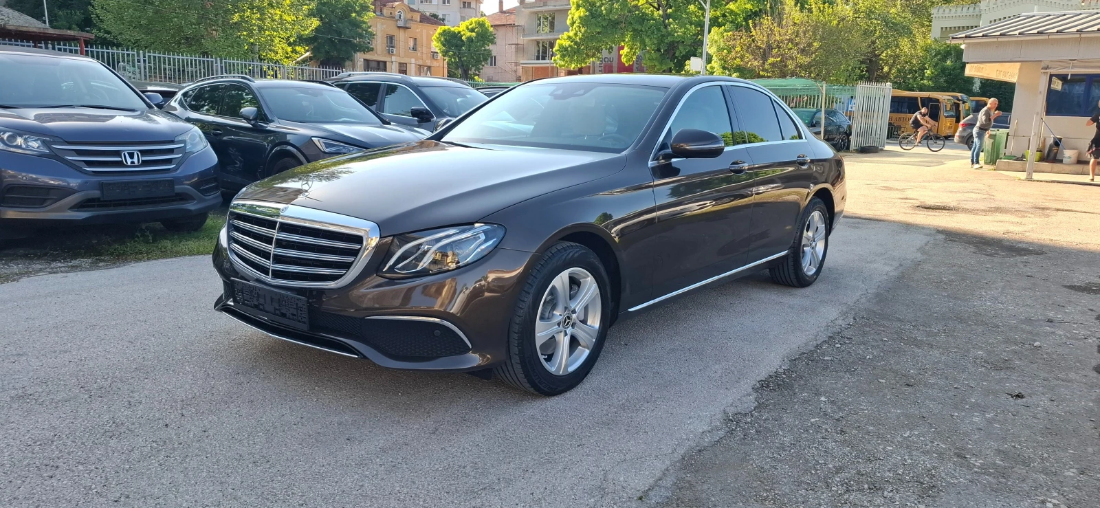 Mercedes-Benz E 220   4matic  AVANTGARDE 9G ШВЕЙЦАРИЯ   - изображение 7