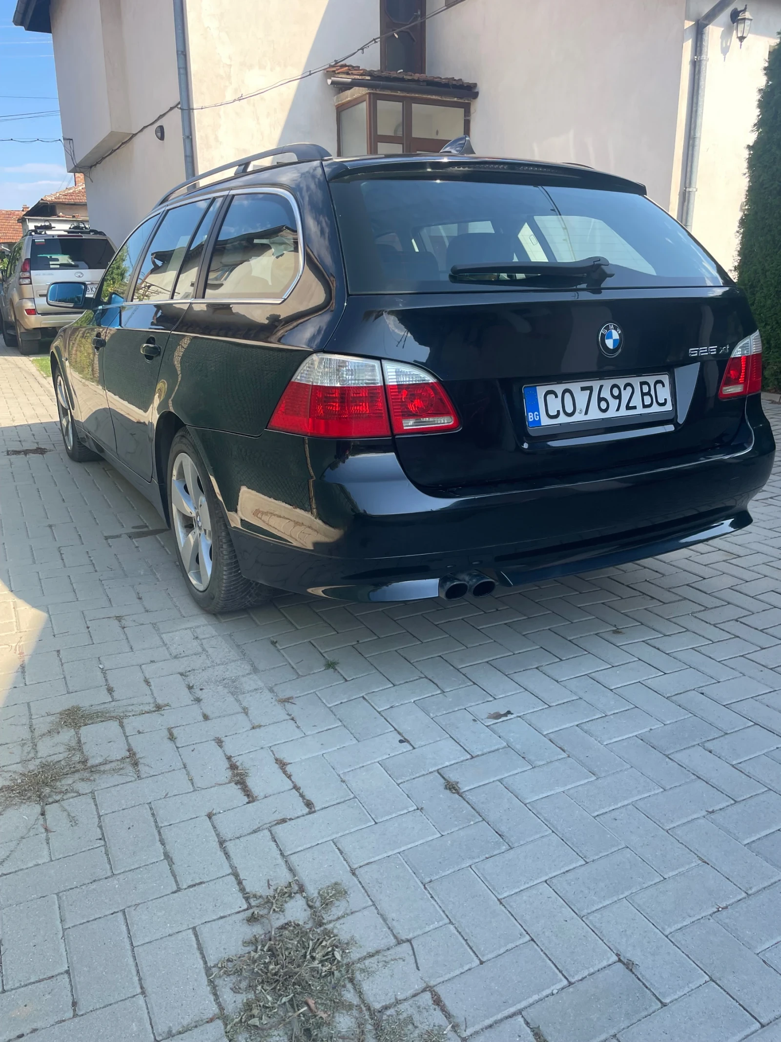 BMW 525 xi 4x4 - изображение 9
