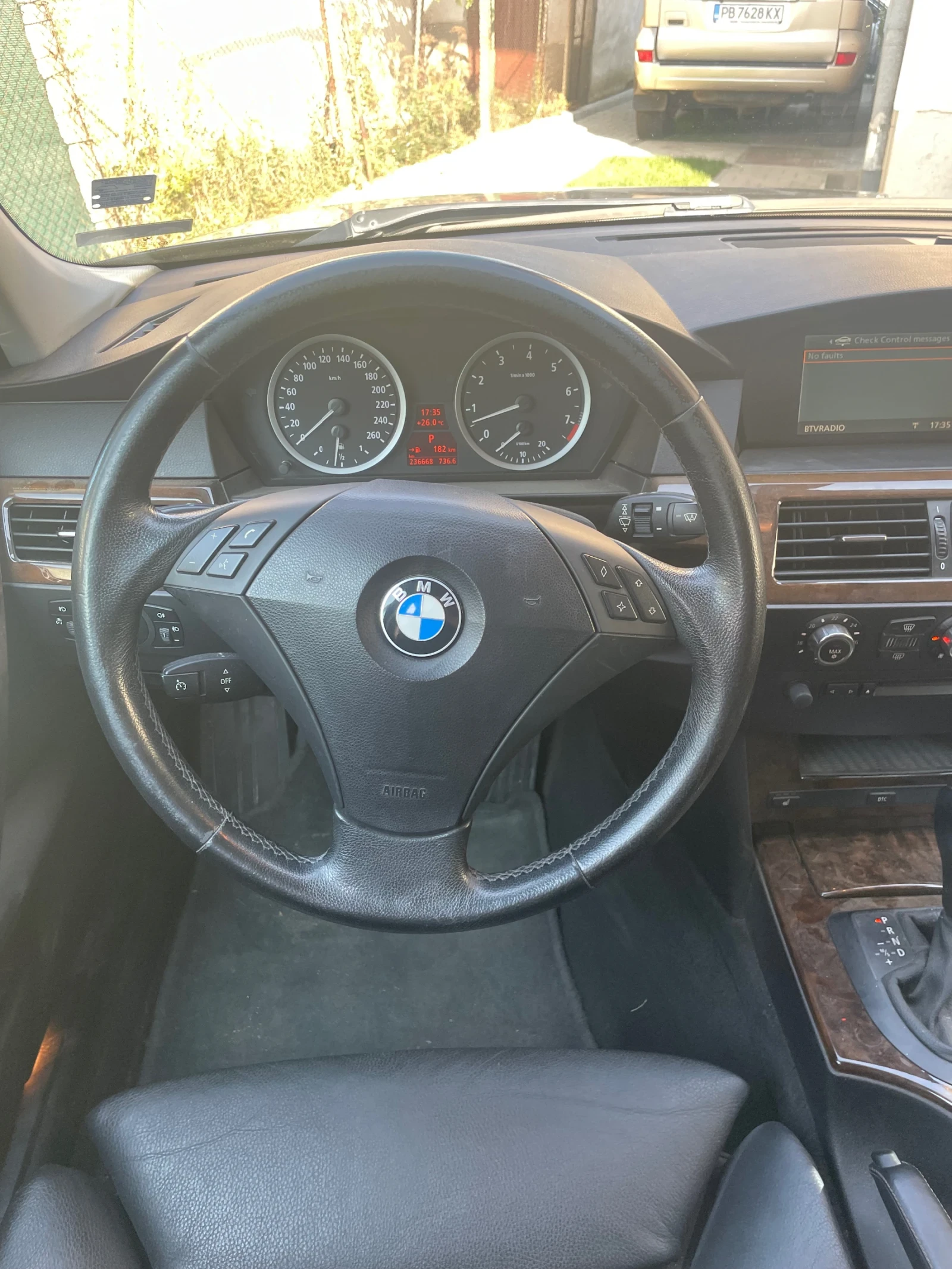 BMW 525 xi 4x4 - изображение 7