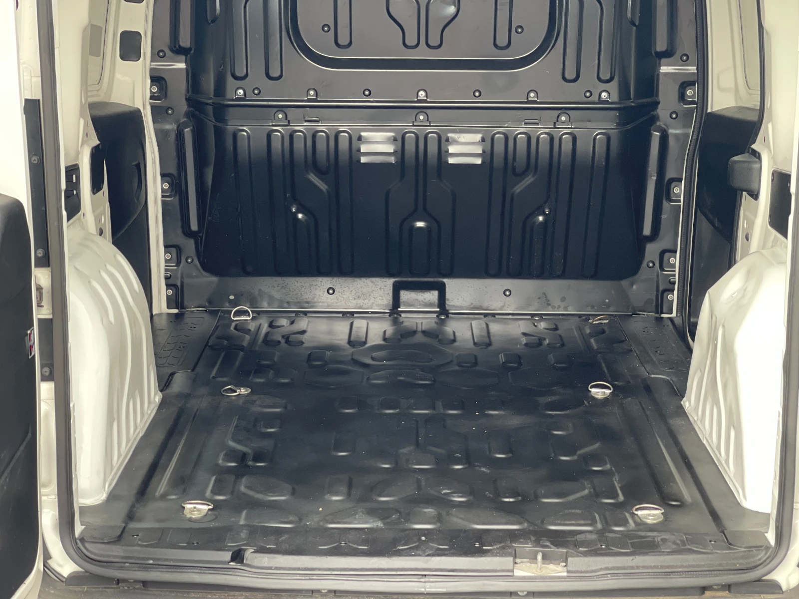 Opel Combo 1.3M-JET - изображение 10