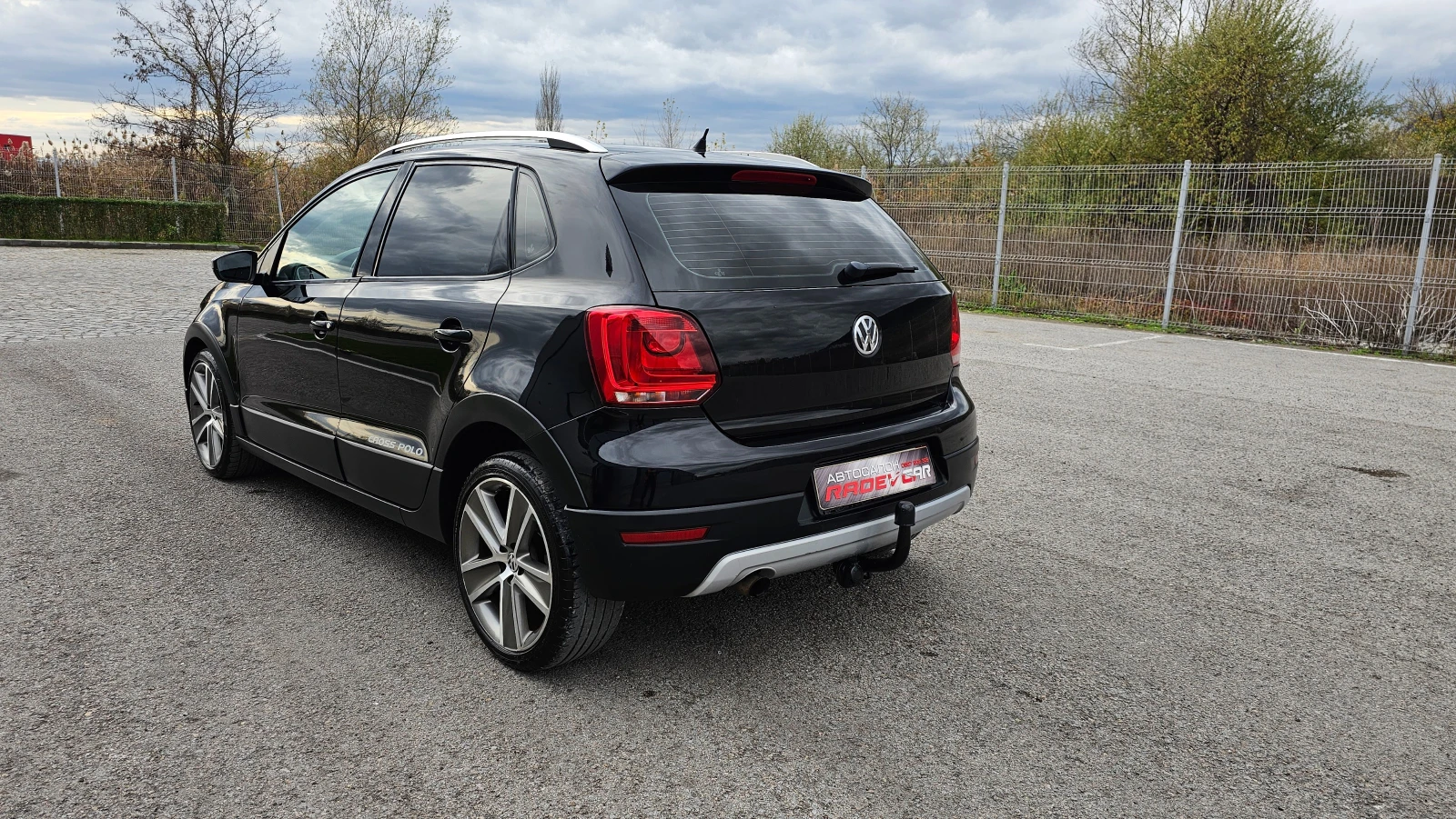 VW Polo 1.6TDI Cross Polo Avtomatik - изображение 3