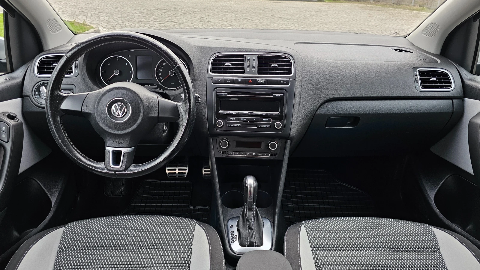 VW Polo 1.6TDI Cross Polo Avtomatik | Mobile.bg   11