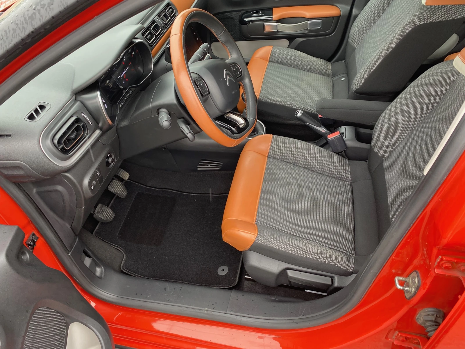 Citroen C3 1, 2 LUXURY EDITION - изображение 7