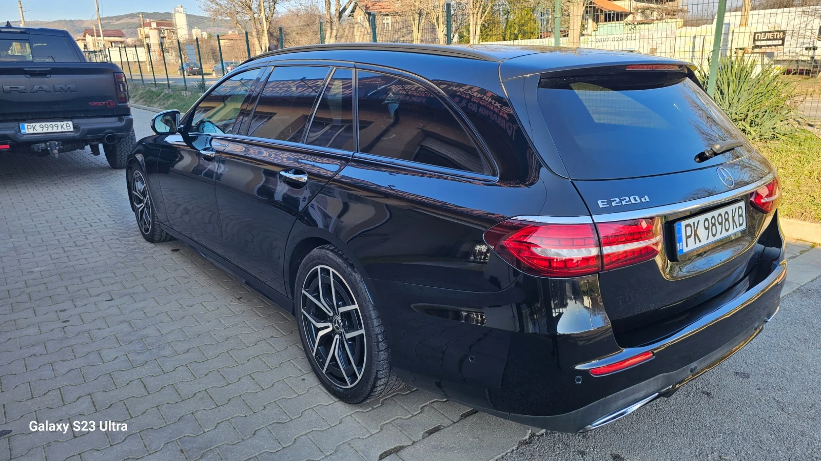 Mercedes-Benz E 220 Face lift/ AMG packet , снимка 6 - Автомобили и джипове - 53747607