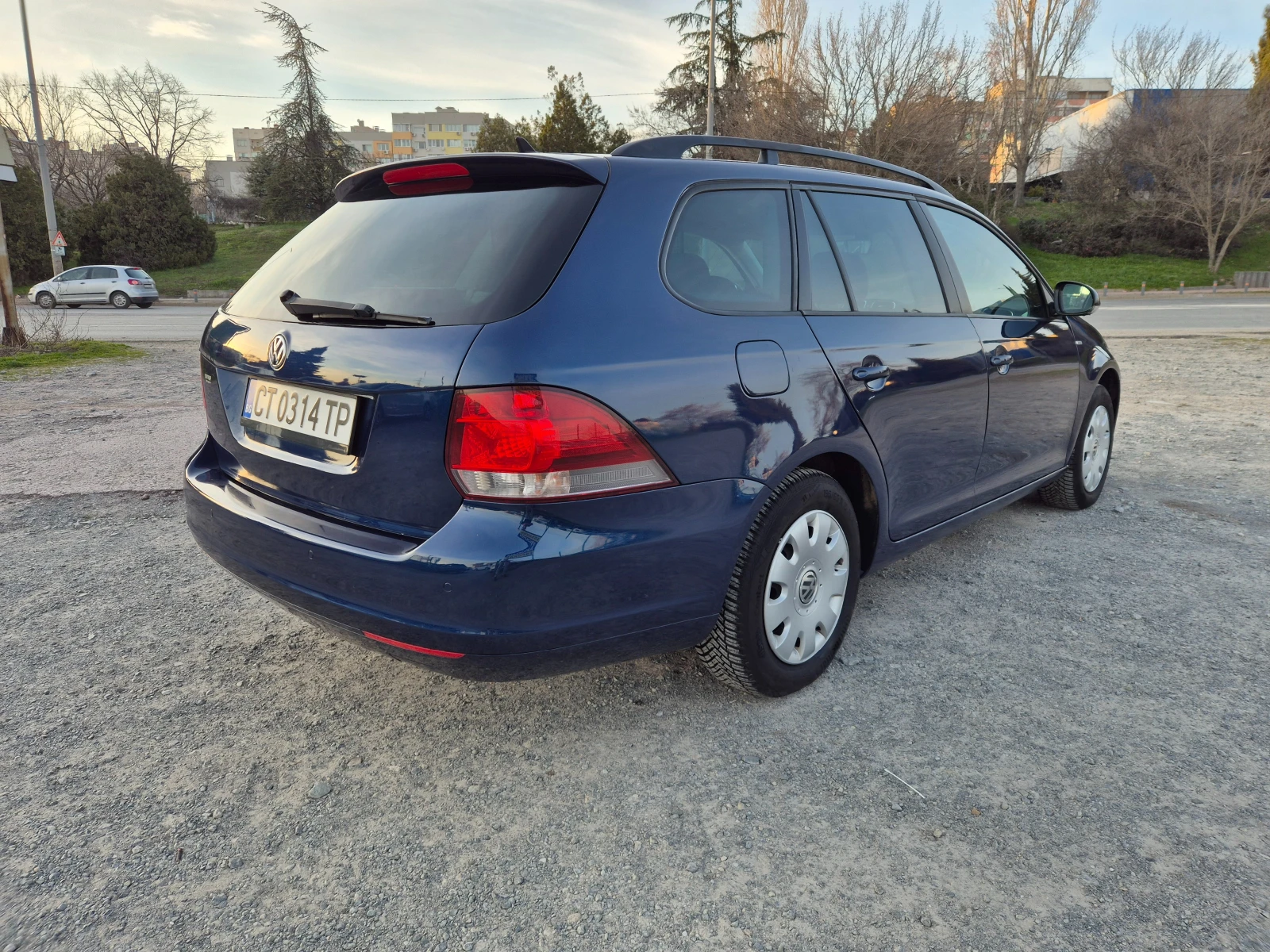 VW Golf Variant 1.6TDI 105к.с., снимка 5 - Автомобили и джипове - 53807401