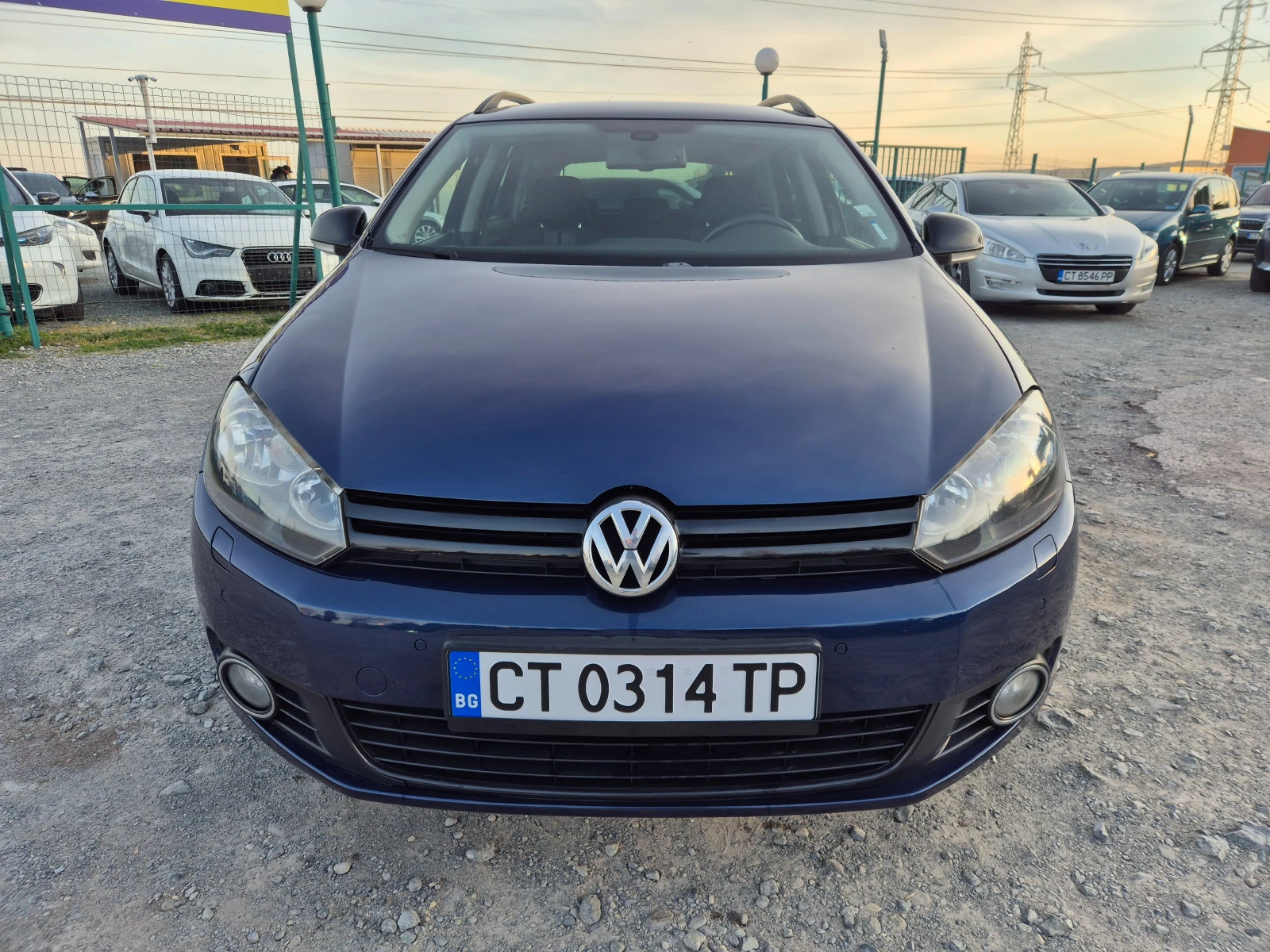 VW Golf Variant 1.6TDI 105к.с., снимка 8 - Автомобили и джипове - 53807401