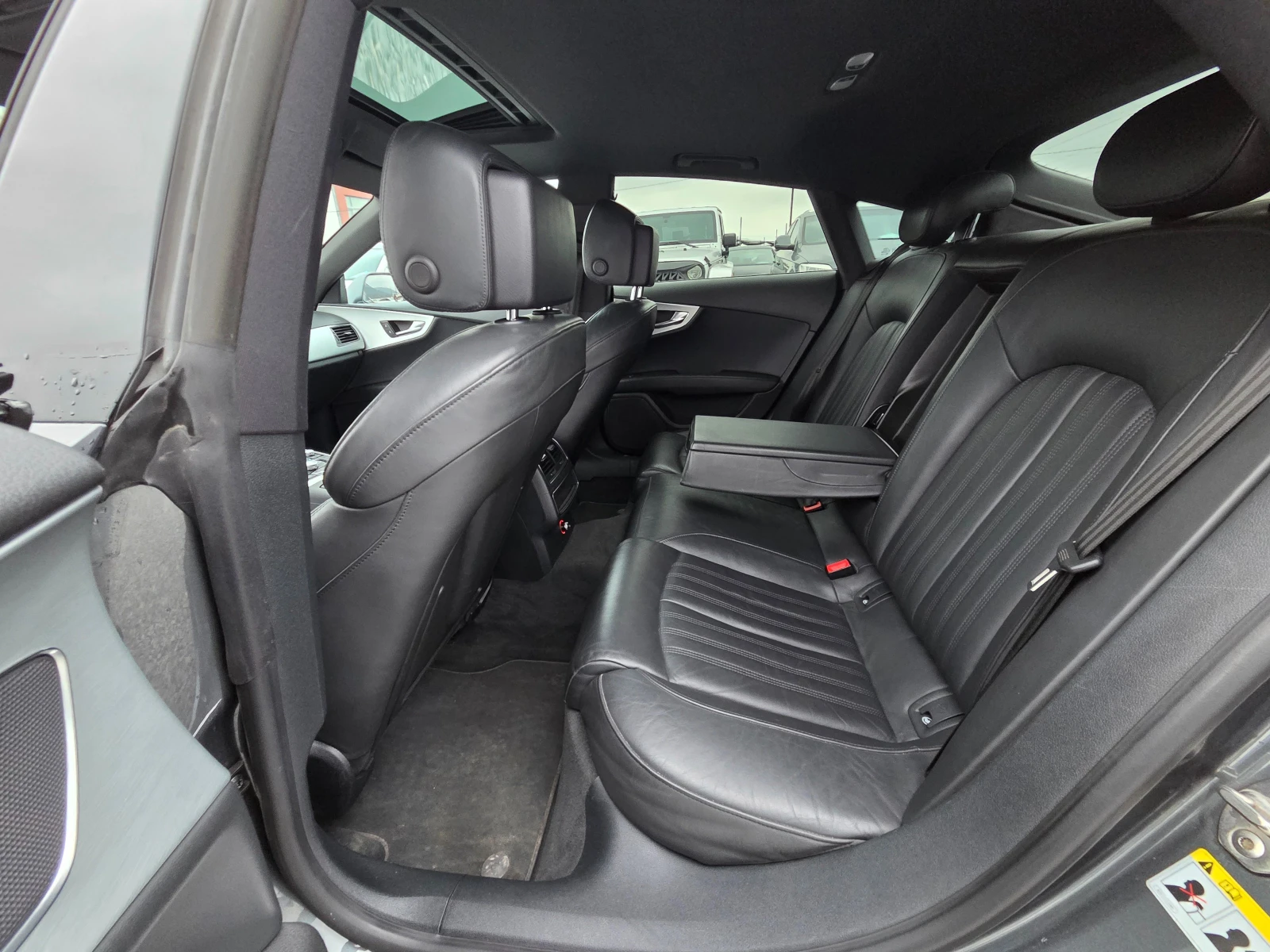 Audi A7 3.0 TDI 245к.с S-Line, Head-Up Display , снимка 13 - Автомобили и джипове - 54000450