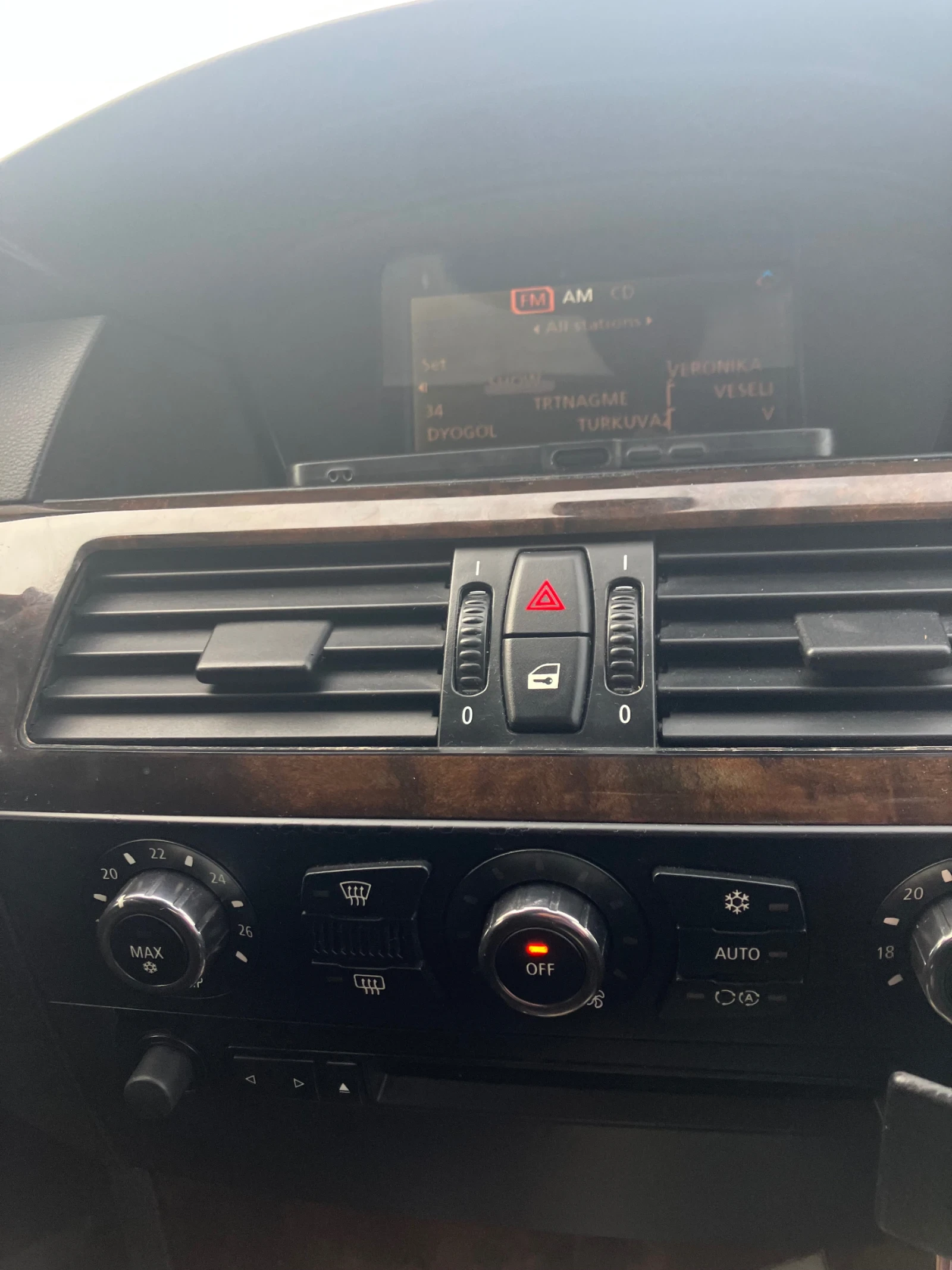 BMW 523, снимка 2 - Автомобили и джипове - 54205710