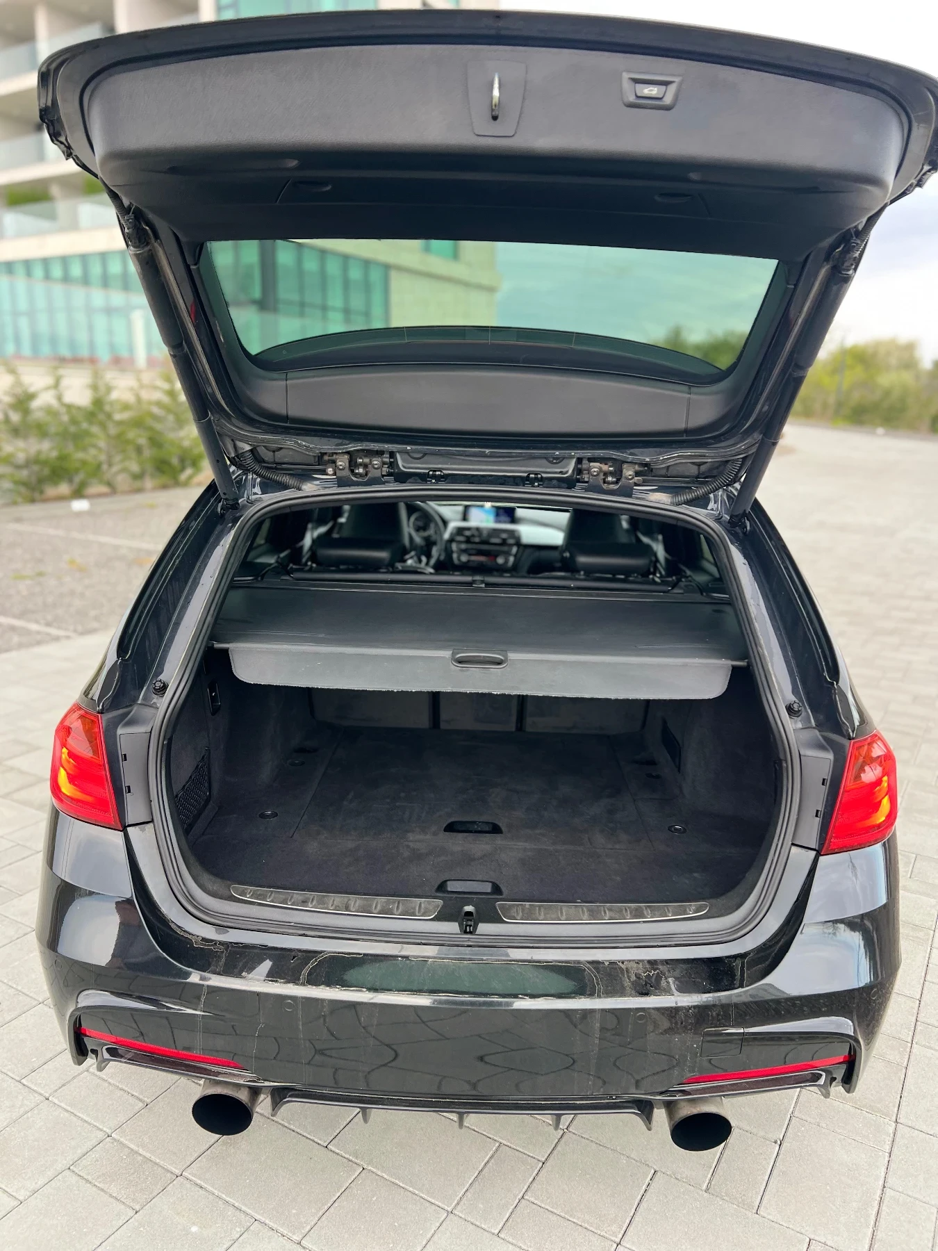 BMW 330 XDrive, снимка 6 - Автомобили и джипове - 54284732