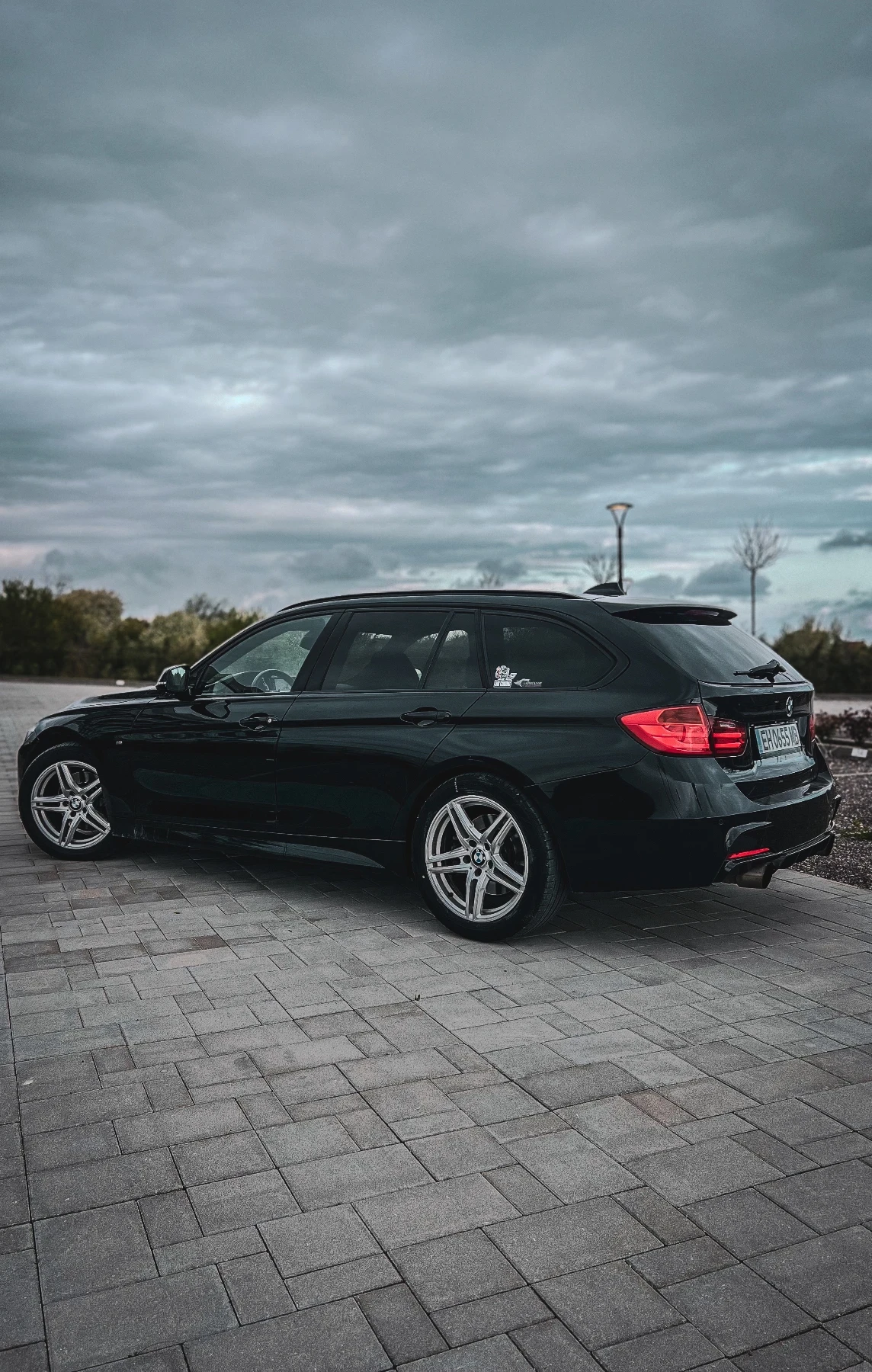 BMW 330 XDrive, снимка 5 - Автомобили и джипове - 54284732