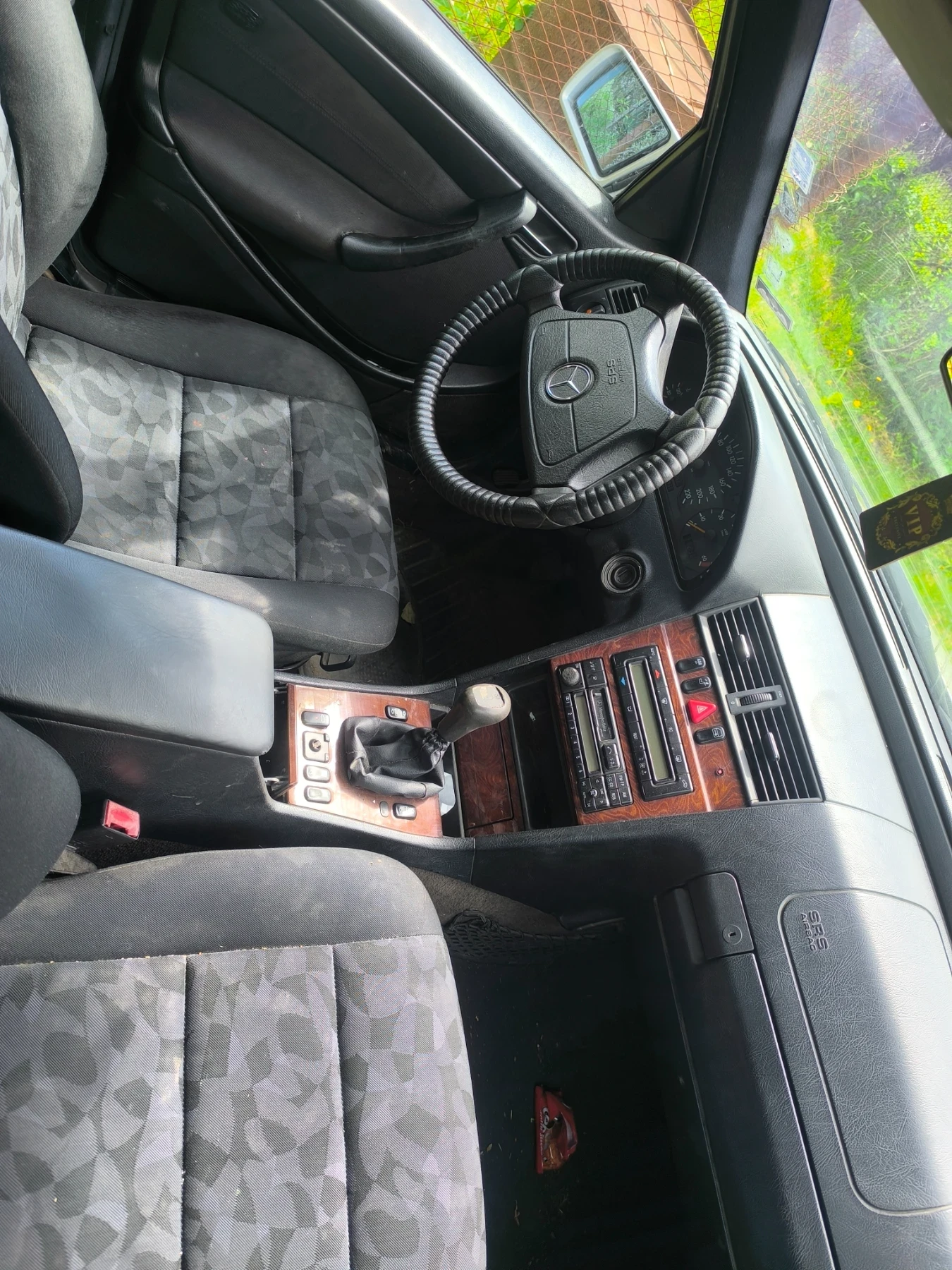 Mercedes-Benz C 220, снимка 3 - Автомобили и джипове - 54389461