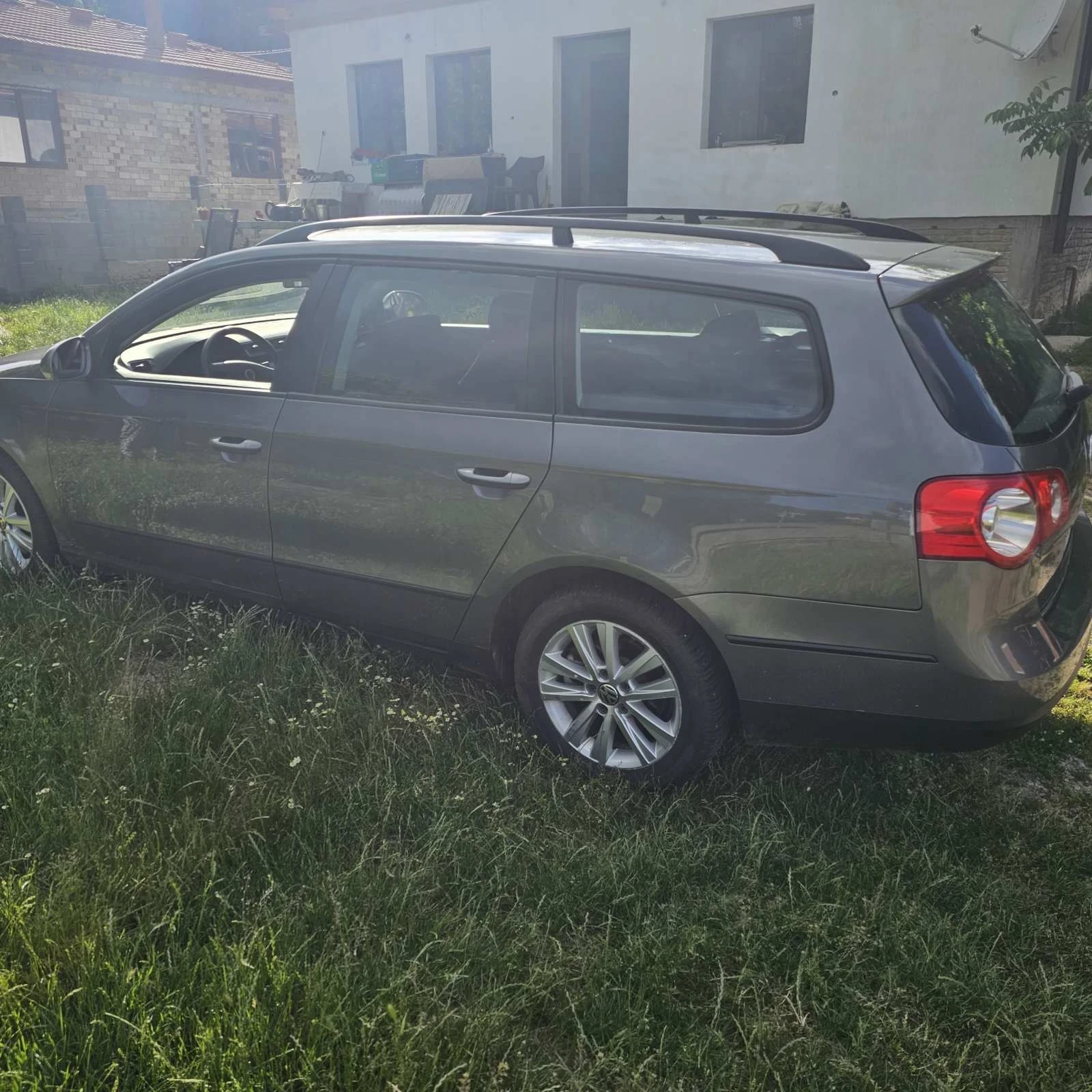VW Passat, снимка 2 - Автомобили и джипове - 54900575