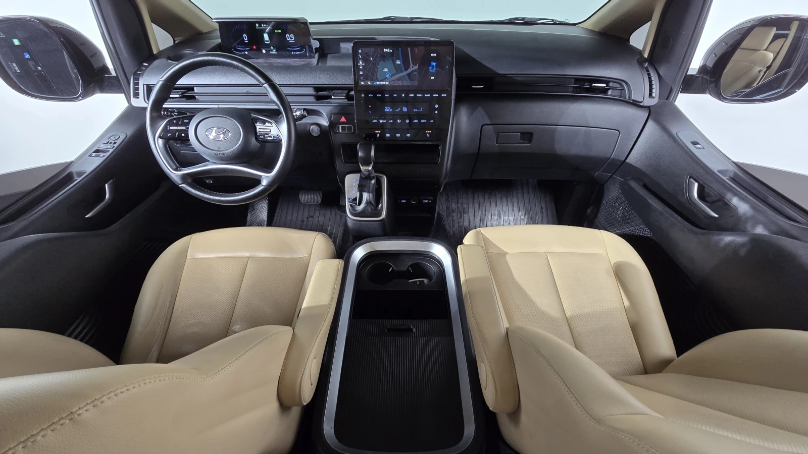 Hyundai Staria Modern* BLIND SPOT* ПОДГРЕВ ВОЛАН* КРАЙНА ЦЕНА, снимка 7 - Автомобили и джипове - 55243860
