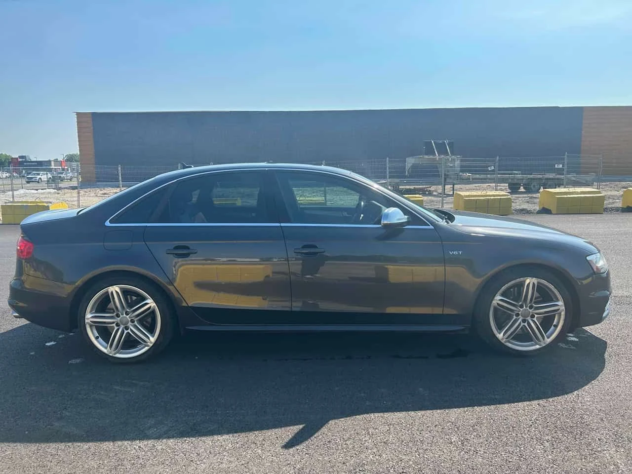 Audi S4 * CARFAX * ОПЦИЯ ЗА ФИНАНСИРАНЕ , снимка 3 - Автомобили и джипове - 55328770