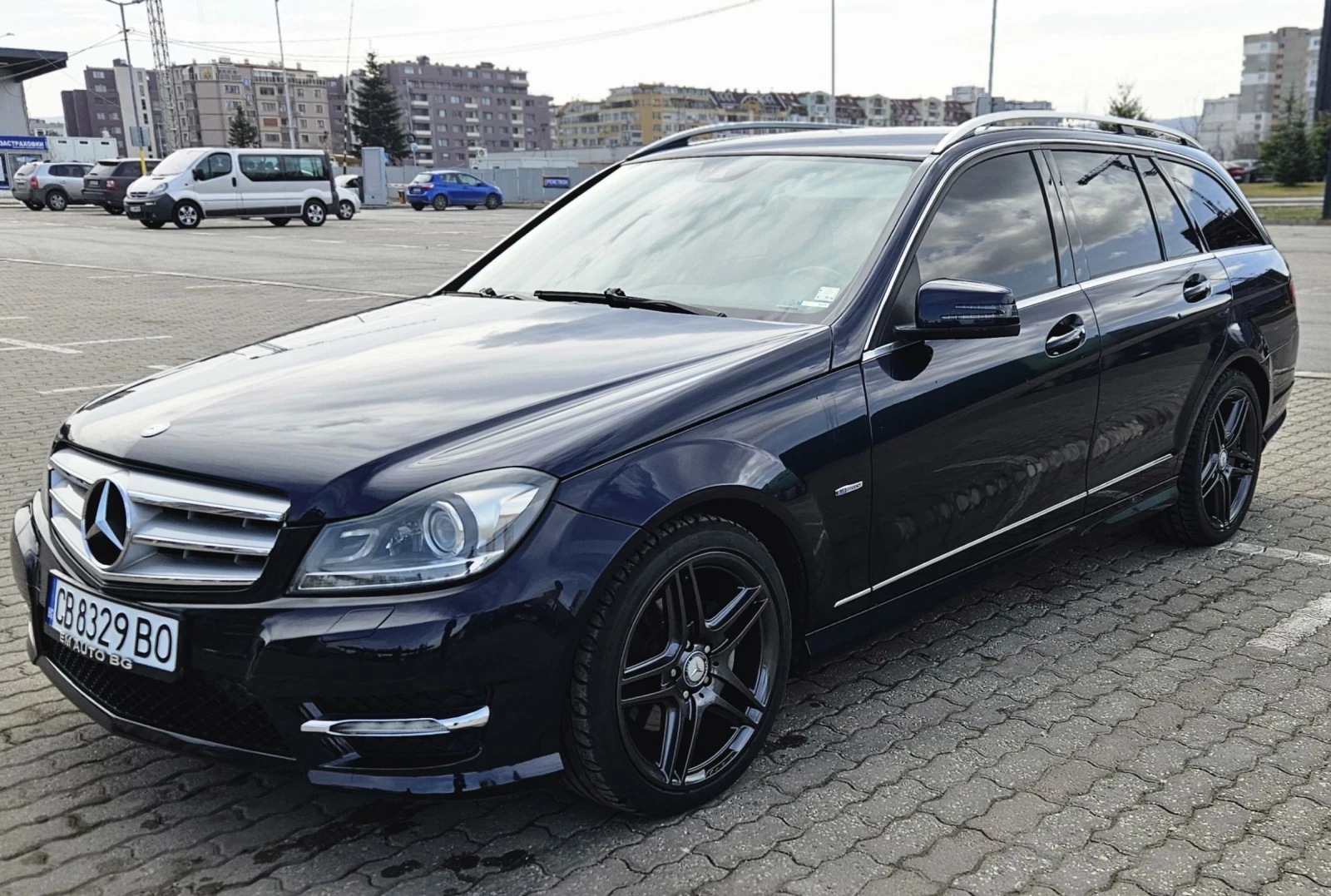 Mercedes-Benz C 220, снимка 2 - Автомобили и джипове - 55425048