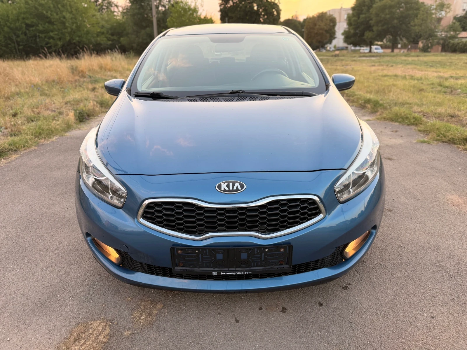 Kia Ceed, снимка 2 - Автомобили и джипове - 55607429
