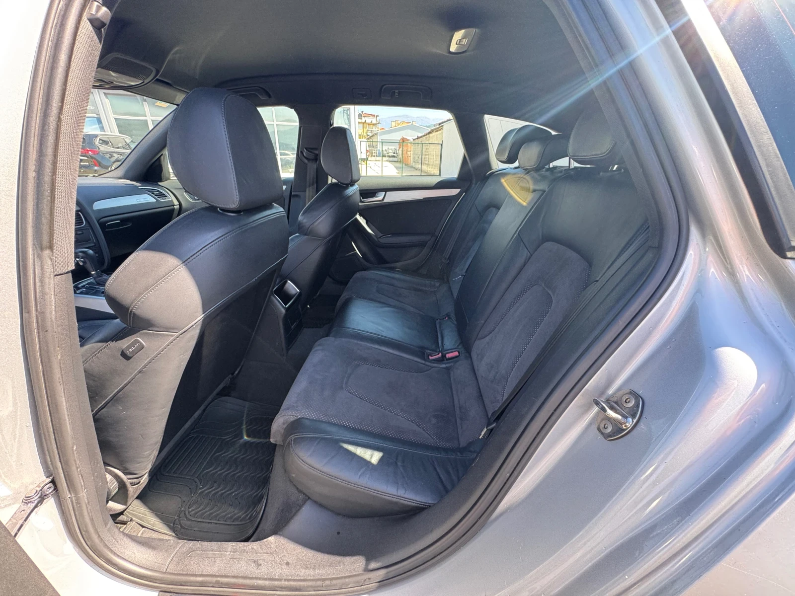Audi A4 3.0TDI Quattro 4x4 S-Line, снимка 10 - Автомобили и джипове - 55977584