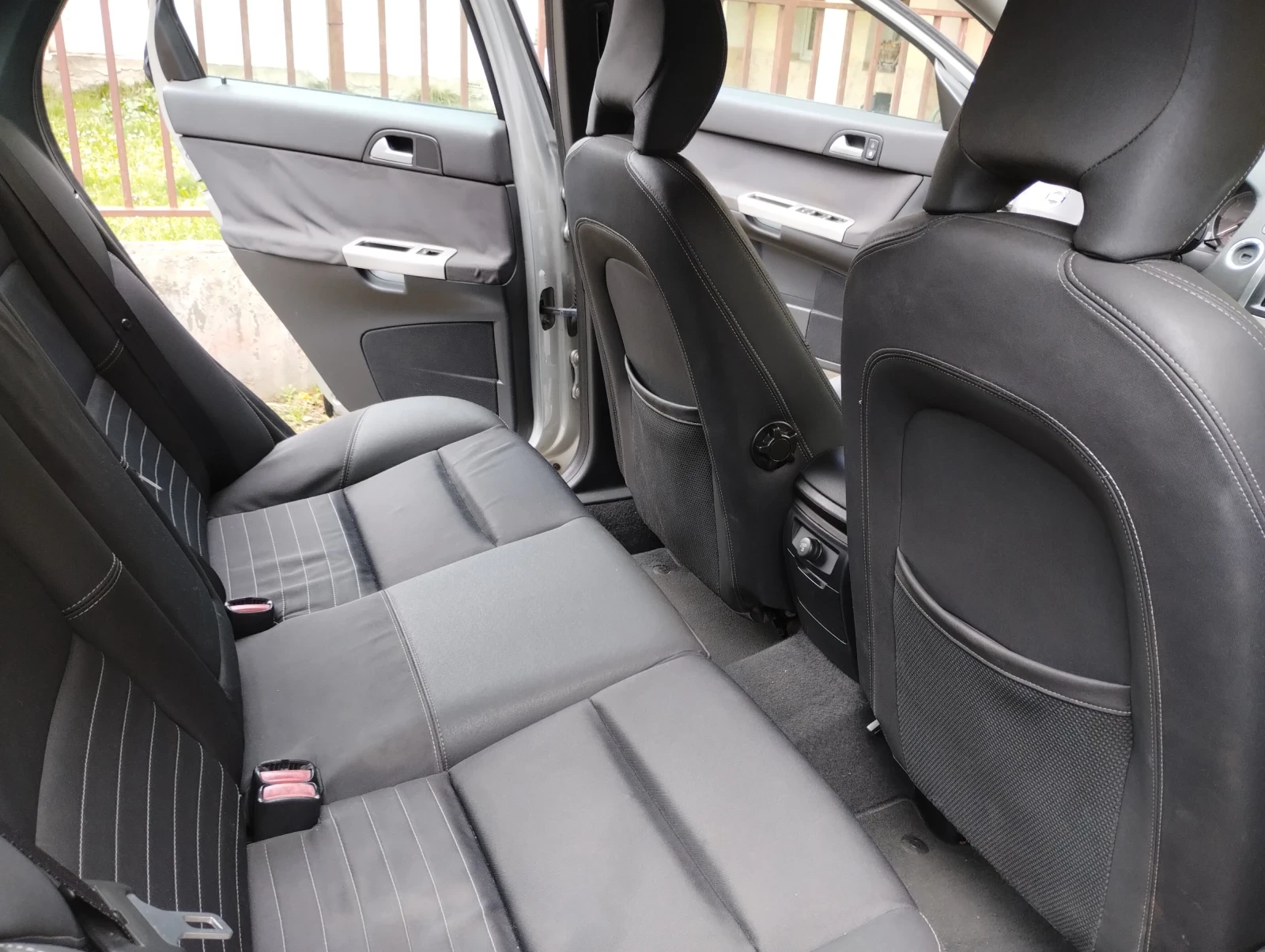 Volvo S40 2.0D, снимка 5 - Автомобили и джипове - 56213047