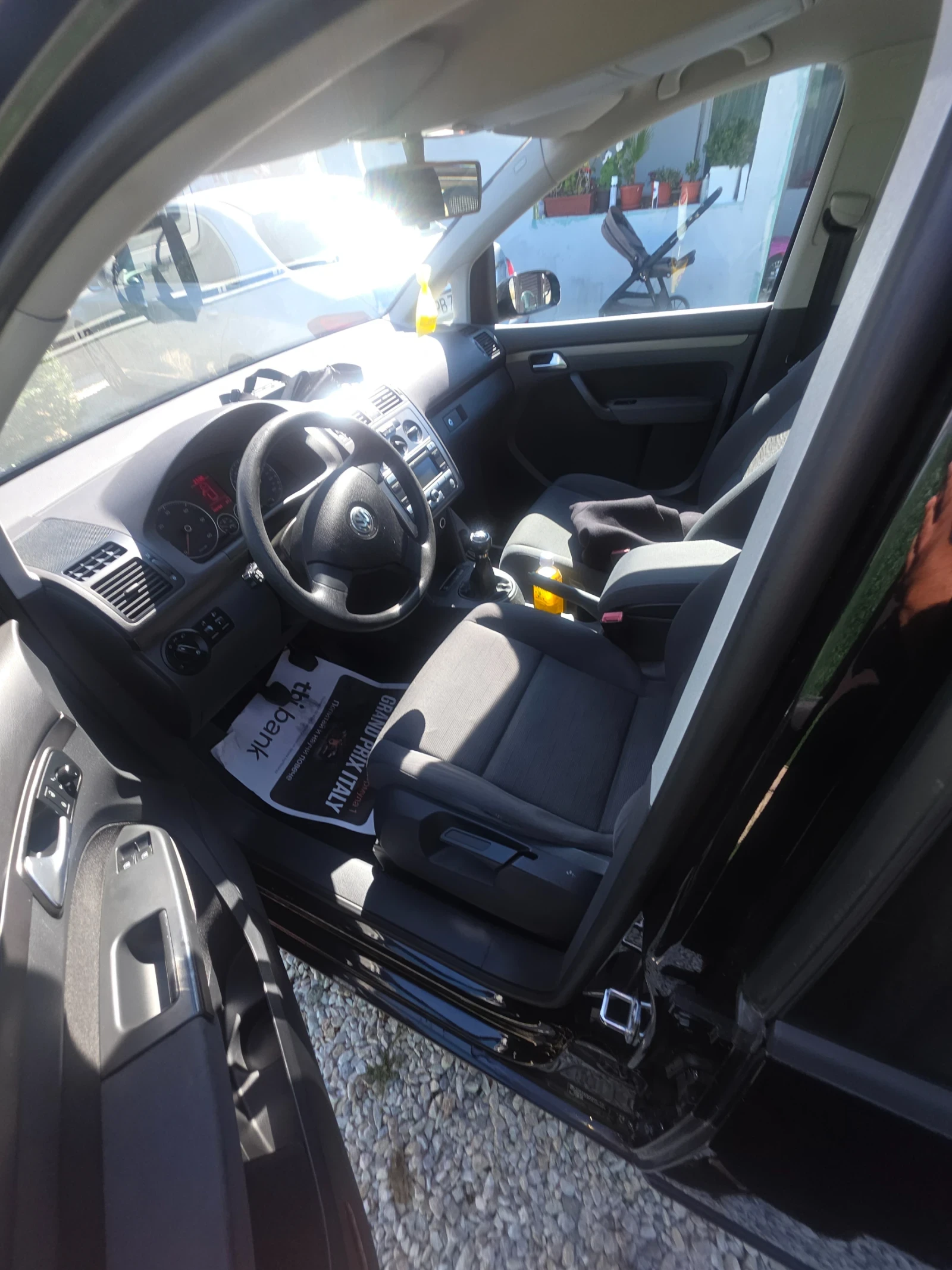 VW Touran, снимка 2 - Автомобили и джипове - 56254241