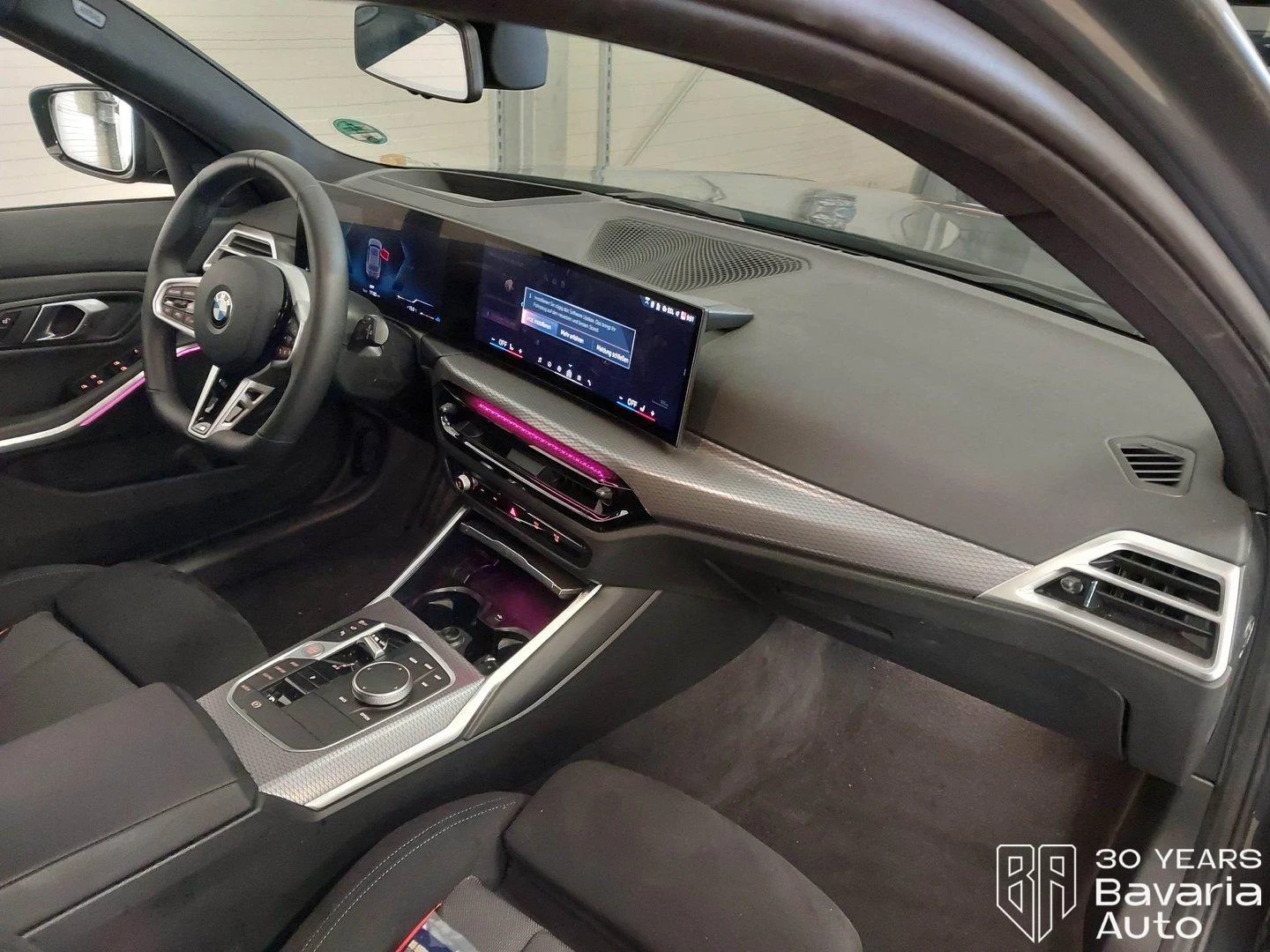 BMW 330 d xDrive Touring Sportautomatic, снимка 7 - Автомобили и джипове - 56540682