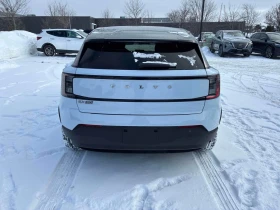 Volvo EX30 Ultra| Sunroof | Heated Seats | Keyless, снимка 4