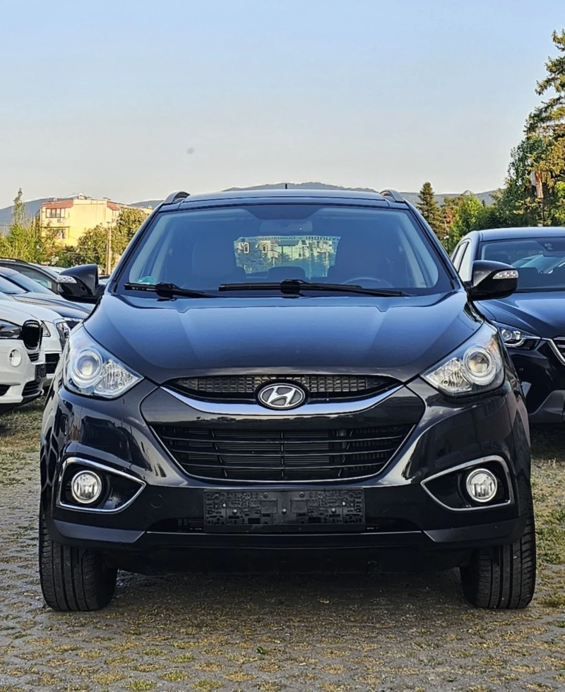 Hyundai IX35 2.0 CRDI 4WD 184к.с. Premuim KeylessGo Панорама, снимка 2 - Автомобили и джипове - 50691399