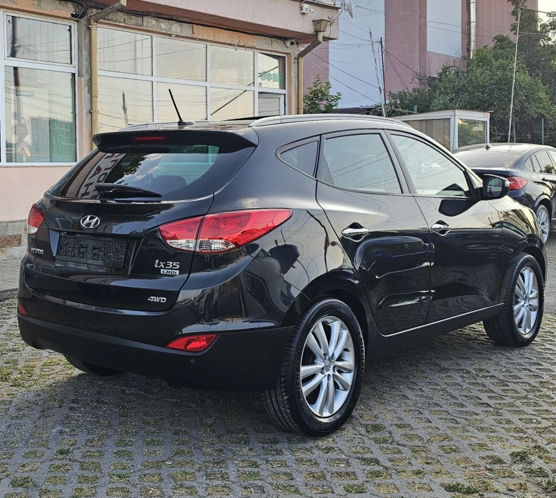 Hyundai IX35 2.0 CRDI 4WD 184к.с. Premuim KeylessGo Панорама, снимка 4 - Автомобили и джипове - 50691399