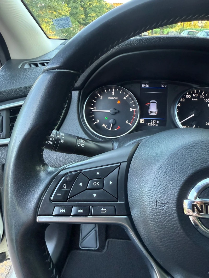 Nissan Qashqai 1.5 DCI ОмниКар като нова, снимка 8 - Автомобили и джипове - 50964588