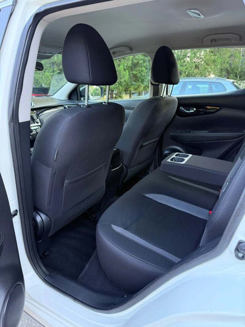 Nissan Qashqai 1.5 DCI ОмниКар като нова, снимка 12 - Автомобили и джипове - 50964588