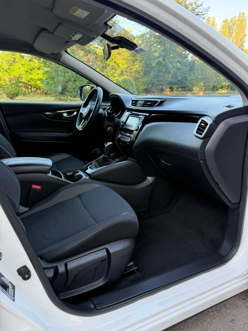Nissan Qashqai 1.5 DCI ОмниКар като нова, снимка 15 - Автомобили и джипове - 50964588
