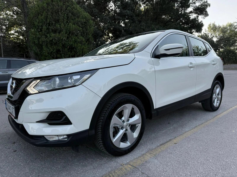 Nissan Qashqai 1.5 DCI ОмниКар като нова, снимка 3 - Автомобили и джипове - 50964588